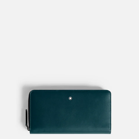 Montblanc Meisterstück Soft Zip-Around Wallet 12CC MB198751 е луксозен портфейл с обикалящ метален цип, произведен в Италия от мека пълнозърнеста телешка кожа. Моделът разполага с 12 отделения за карти, 3 отделения за банкноти, вътрешен джоб с цип за монети и 3 допълнителни джоба. Комбинацията от цвят Dark Pool и кафяв интериор придава модерна визия, а прецизната изработка гарантира комфорт и дълготрайност.