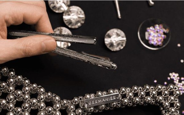 Сет химикалка и калъф Caran d’Ache ECRIDOR™ GERMANIER Platinum – Special Edition