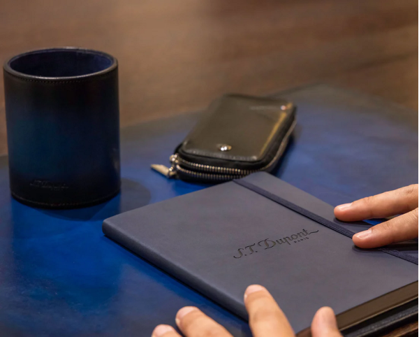 Подложка за бюро S.T.Dupont ATELIER BLUE LEATHER DESK PAD