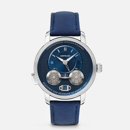 Изключителен швейцарски автоматичен монопушър хронограф Montblanc с 43 mm стоманен корпус, син циферблат Clous de Paris, два въртящи се хронографски диска, втори часови пояс, мануфактурен механизъм MB R200 и синя текстилна каишка.