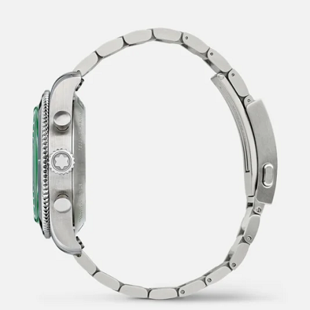 Луксозен швейцарски автоматичен хронограф Montblanc с 42 mm корпус от стомана без кислород, зелен Sfumato ледников циферблат, черни хронографски броячи, керамичен безел и стоманена верижка.