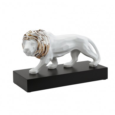 Порцеланова фигура Goebel "Lion" Studio 8