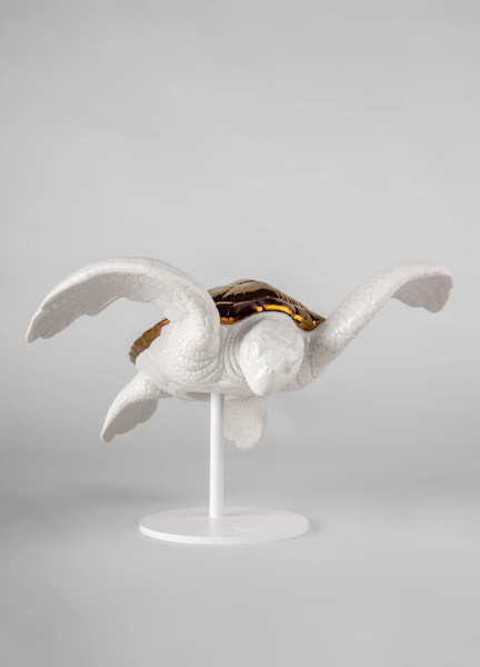 Порцеланова фигура Lladró - Sea Turtle I (white - copper) Sculpture